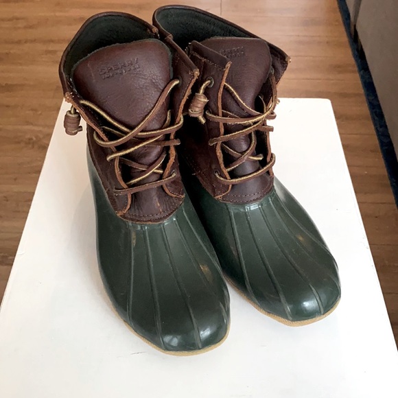Green duck boots - Picture 1 of 4
